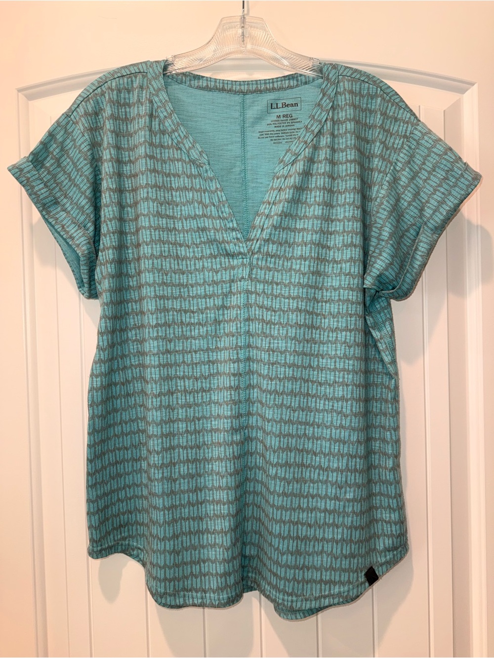 L.L. Bean Women's Teal Patterned Short-Sleeve V-Neck Top